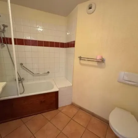 1-5 Personnes Saint-Jean-Pied-de-Port