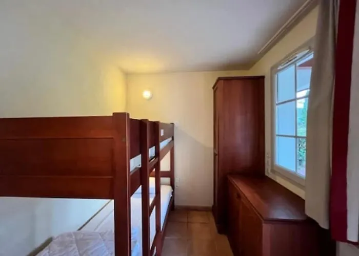 1-5 Personnes Appartement *